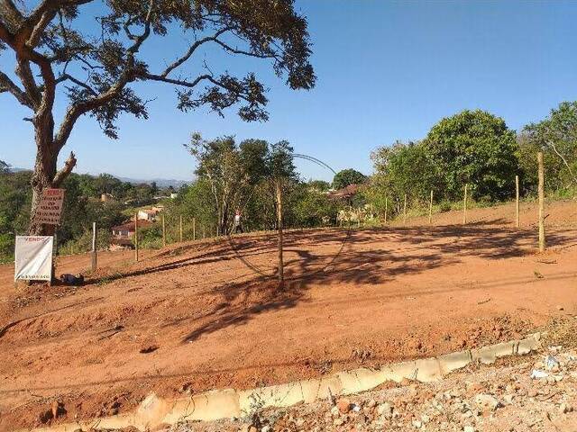 Venda em Maracanã - Atibaia